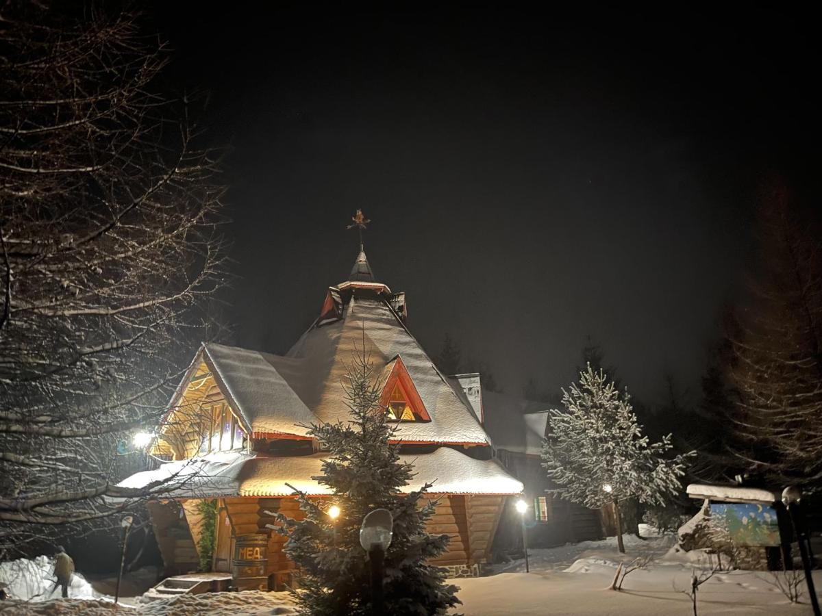 Vedmid Hotel Myslovka Buitenkant foto
